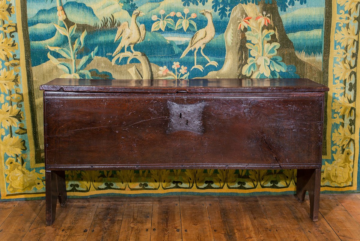 Table-&-Sideboards-11_2.jpg